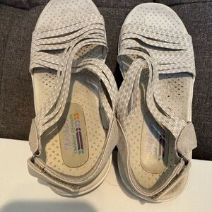 Skechers Light Silver Metallic Strappy Comfort Sandals